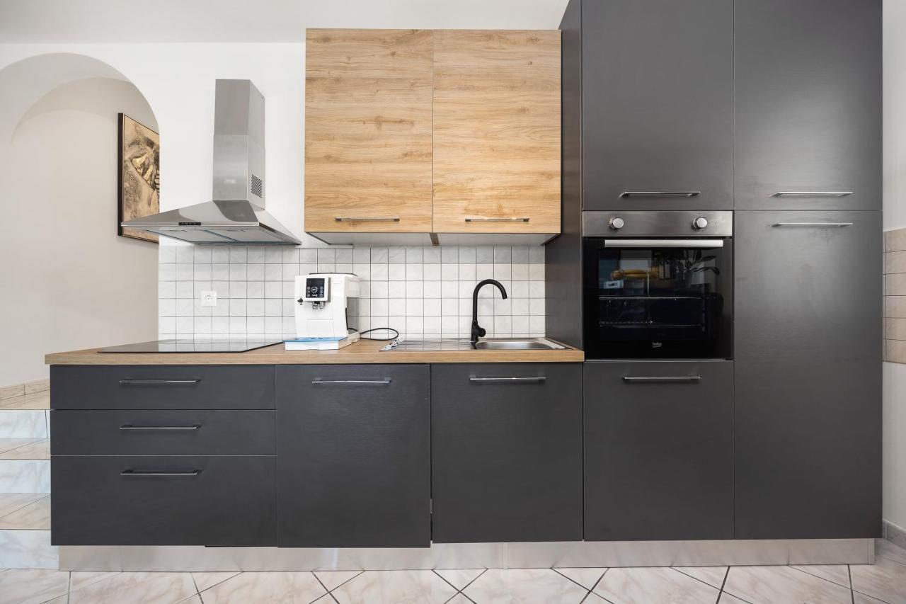 Romeo&Julia- Newly Refurbished Apartment Near Medulin Помер Екстериор снимка